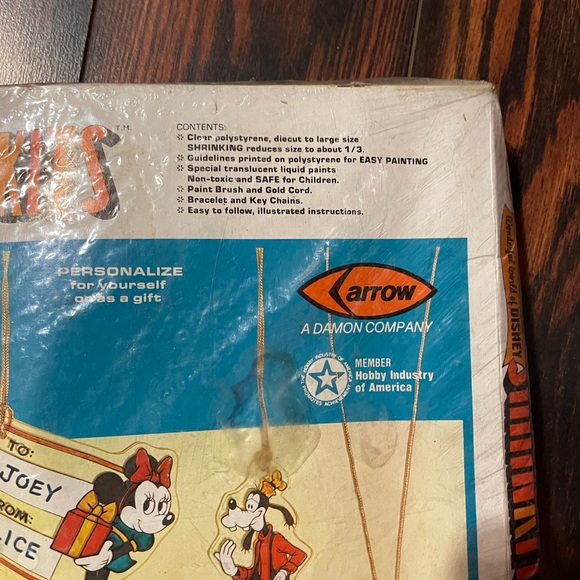 Vintage 1976 Wonderful World of Disney Shrinkits Keychain Kit - Picture 3 of 5